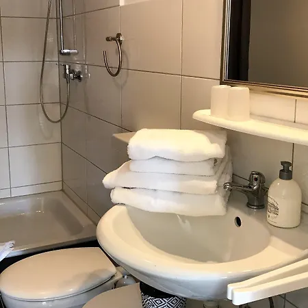 Haus Am Burggraben ゲストハウス Hinte